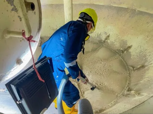 Water Tank Cleaning & Hygiene Services